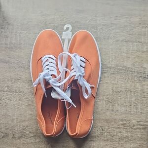 Universal Thread NWT Burnt Orange Canvas Sneakers